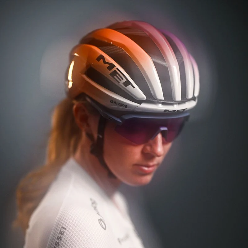 Casco Met Trenta 3K Carbon Mips - UAE Team ADQ 2026