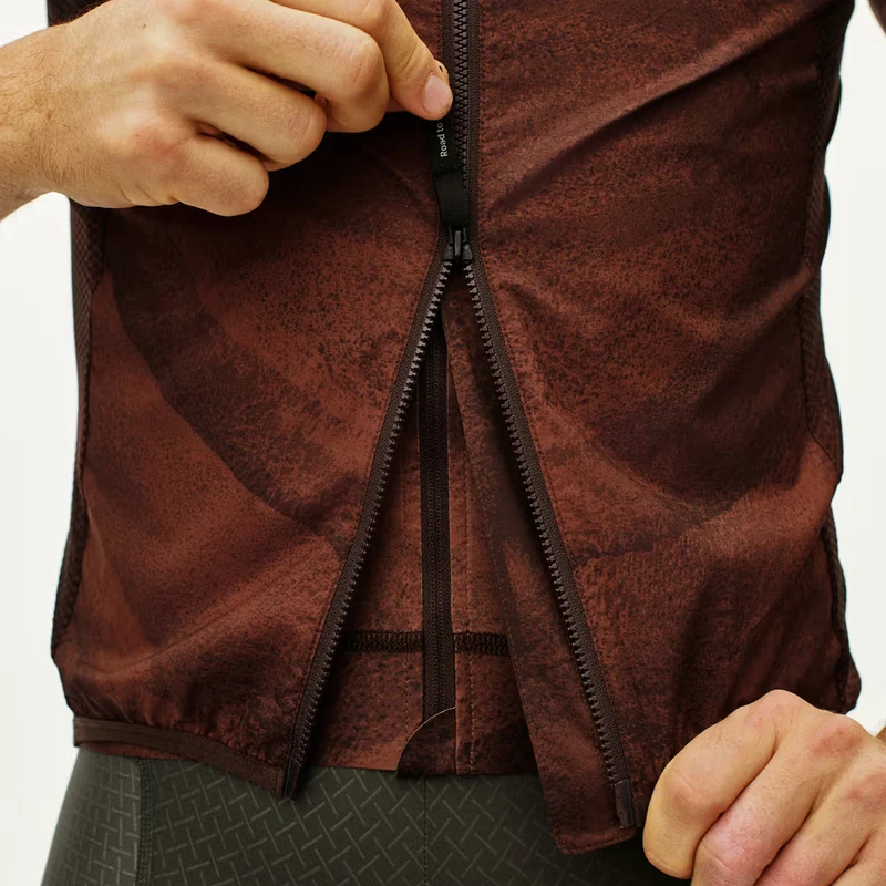 Gilet Pas Normal Studios Mechanism Stow Away - Marrone chiaro