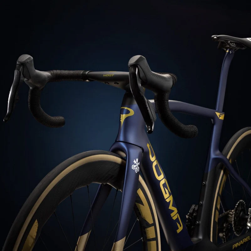 Pinarello Dogma F Disk Red AXS PM Zipp 454 NSW - Pinarello Q36.5