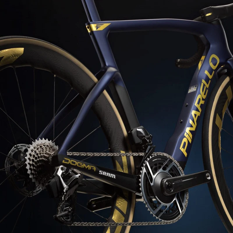 Pinarello Dogma F Disk Red AXS PM Zipp 454 NSW - Pinarello Q36.5