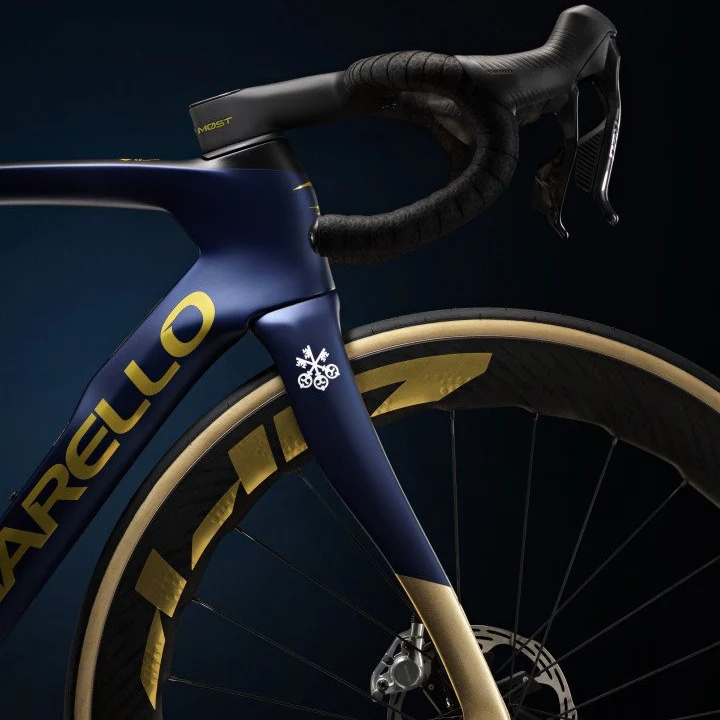 Pinarello Dogma F Disk Red AXS PM Zipp 454 NSW - Pinarello Q36.5