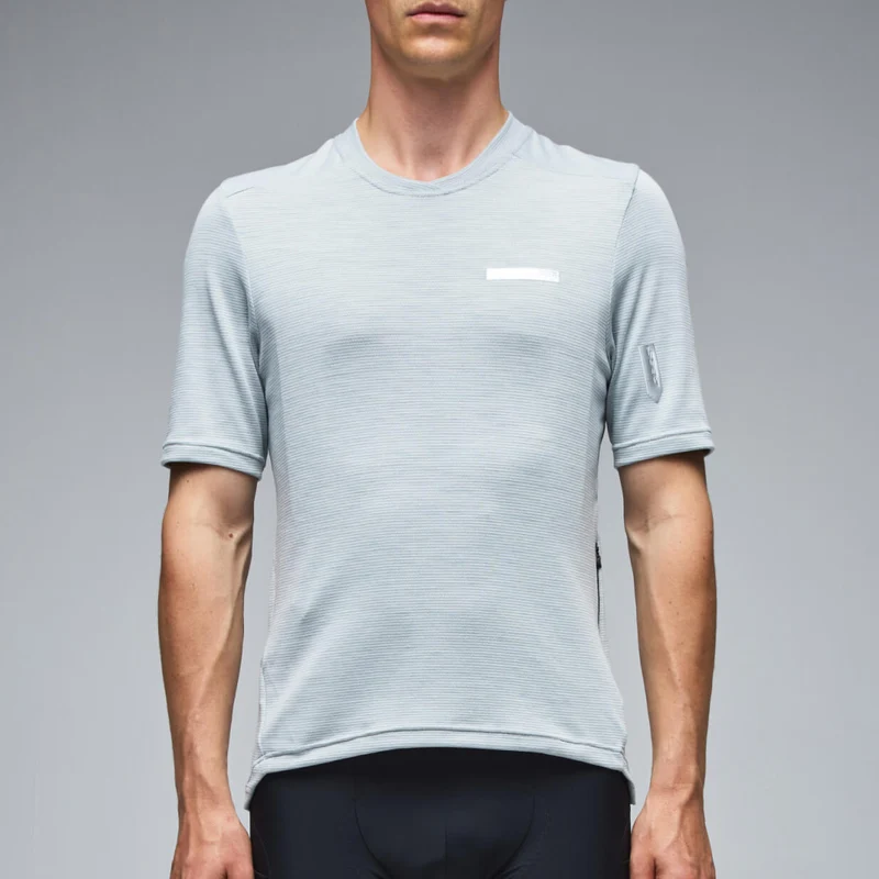 Maglia Q36.5 Tech-shirt Adventure - Grigio chiaro