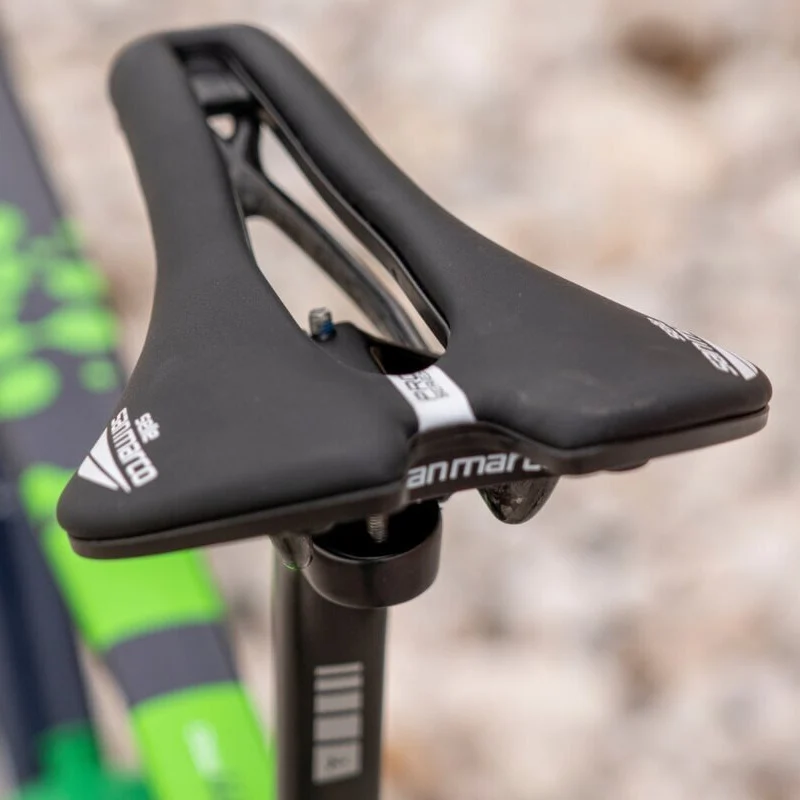 Sella San Marco Aspide Short Carbon FX - Pro Series