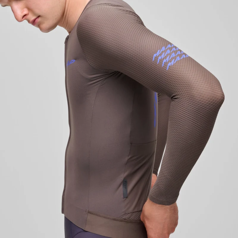 Maglia maniche lunghe Maap Emerge - Marrone