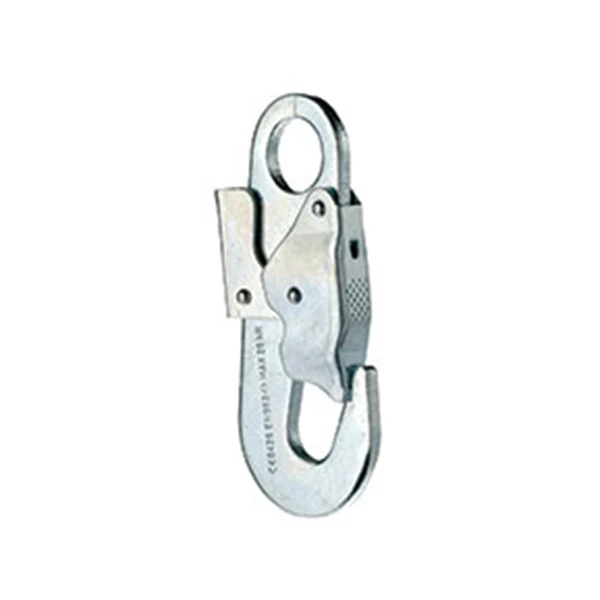 AM010 - Connettore con chiusura automatica