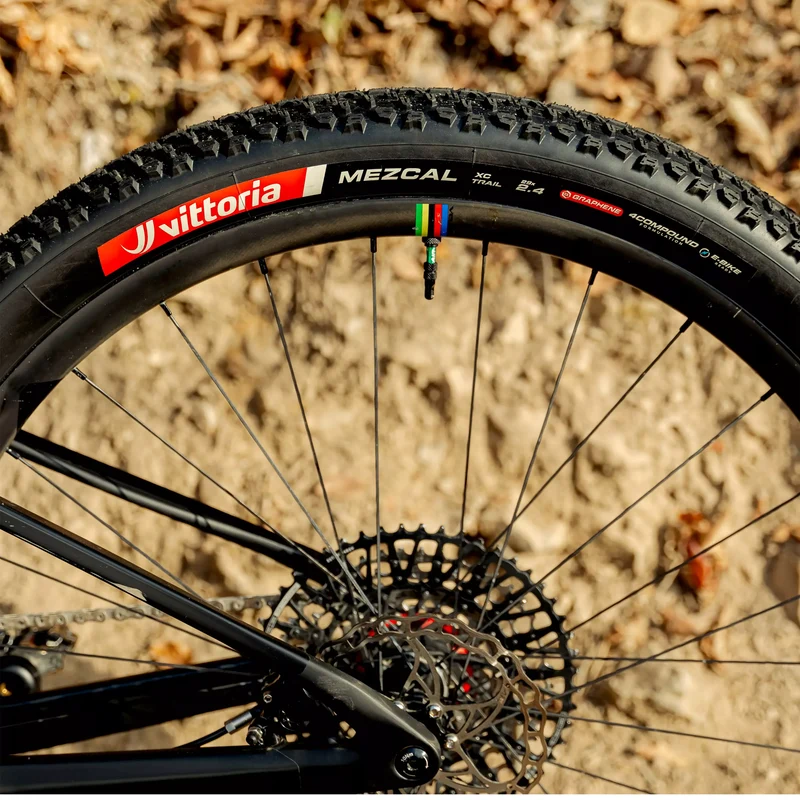 Copertone Vittoria Mezcal XC Trail 29x2.40 - Nero