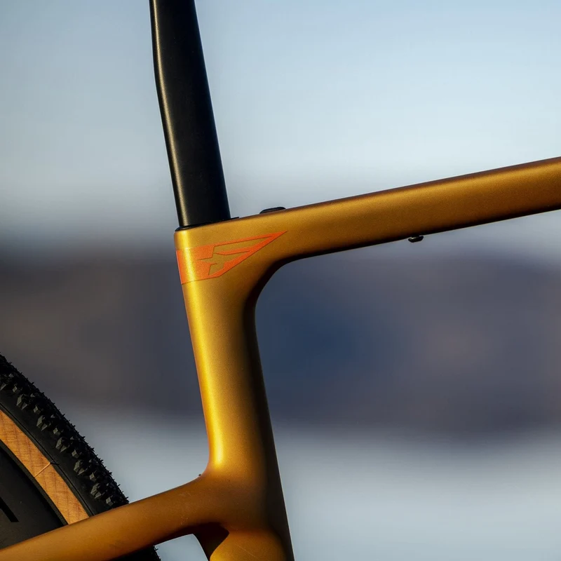 Pinarello Grevil F5 Rival AXS XPLR - Marrone