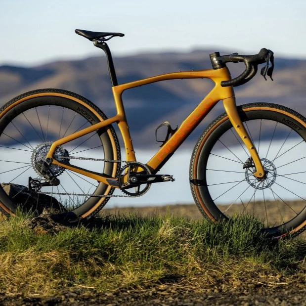 Pinarello Grevil F5 Rival AXS XPLR - Marrone