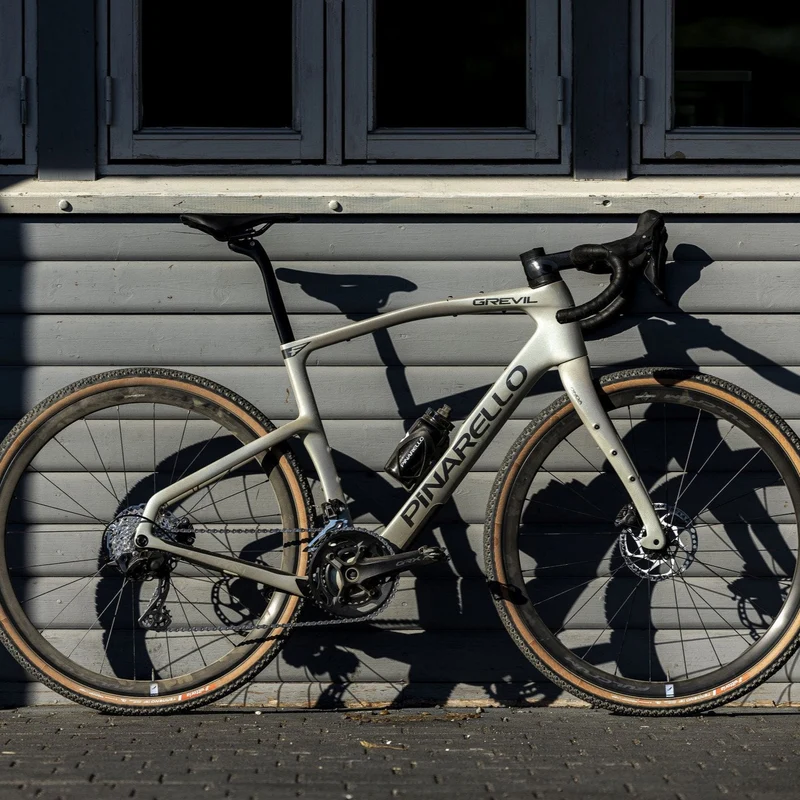 Pinarello Grevil F1 GRX610 Fulcrum Soniq - Grigio