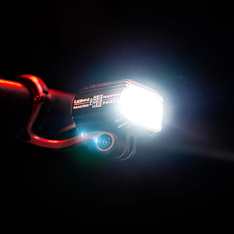Luce anteriore Lezyne E-bike Macro Drive 1000 - Nero