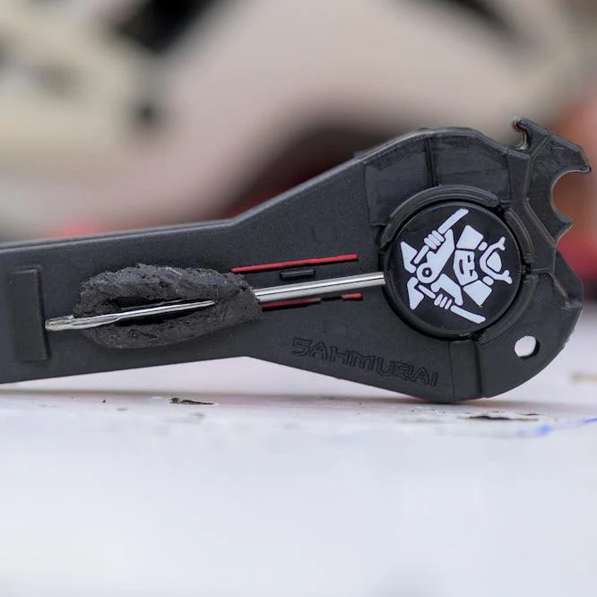 Kit riparazione tubeless Sahmurai Switch Blade 7in1