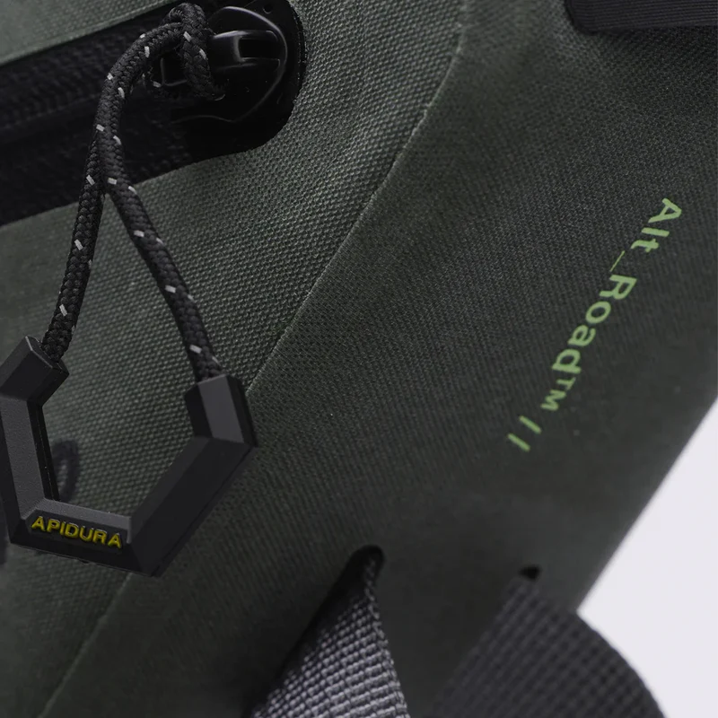 Borsa da telaio MAAP x Apidura 1L - Verde