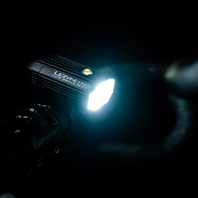 Luce anteriore Lezyne Lite Drive 1200+